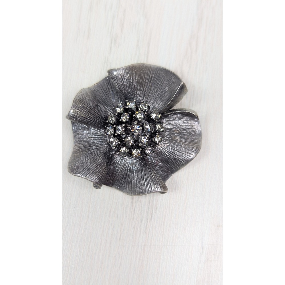 Premier Designs Camille Ruffled Pewter Flower Brooch Pin Pendant Smokeyā Stones